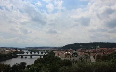 Úklid bytů a domů — Praha 20
